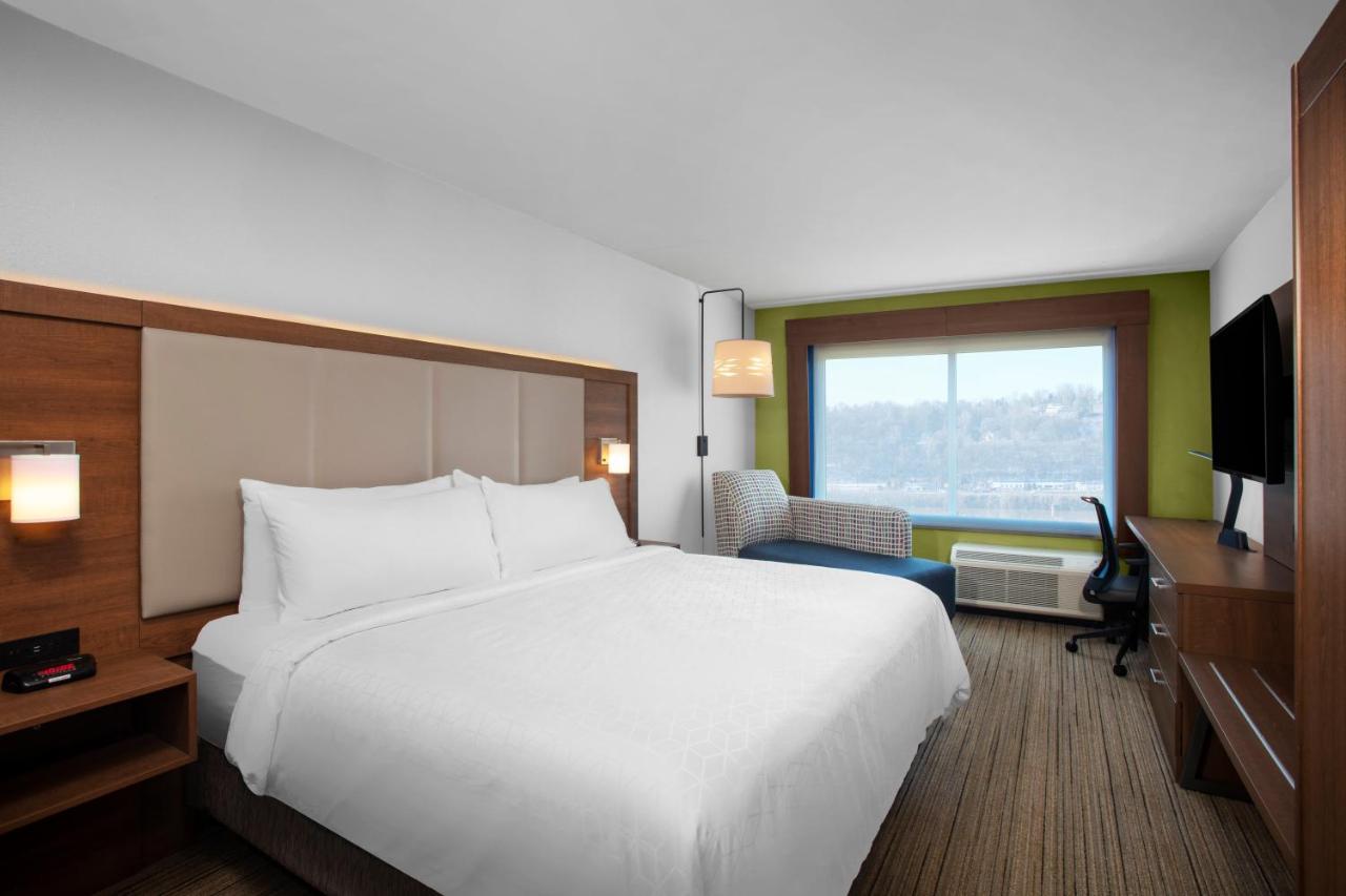 Holiday Inn Express Charleston-Civic Center By Ihg Exterior photo
