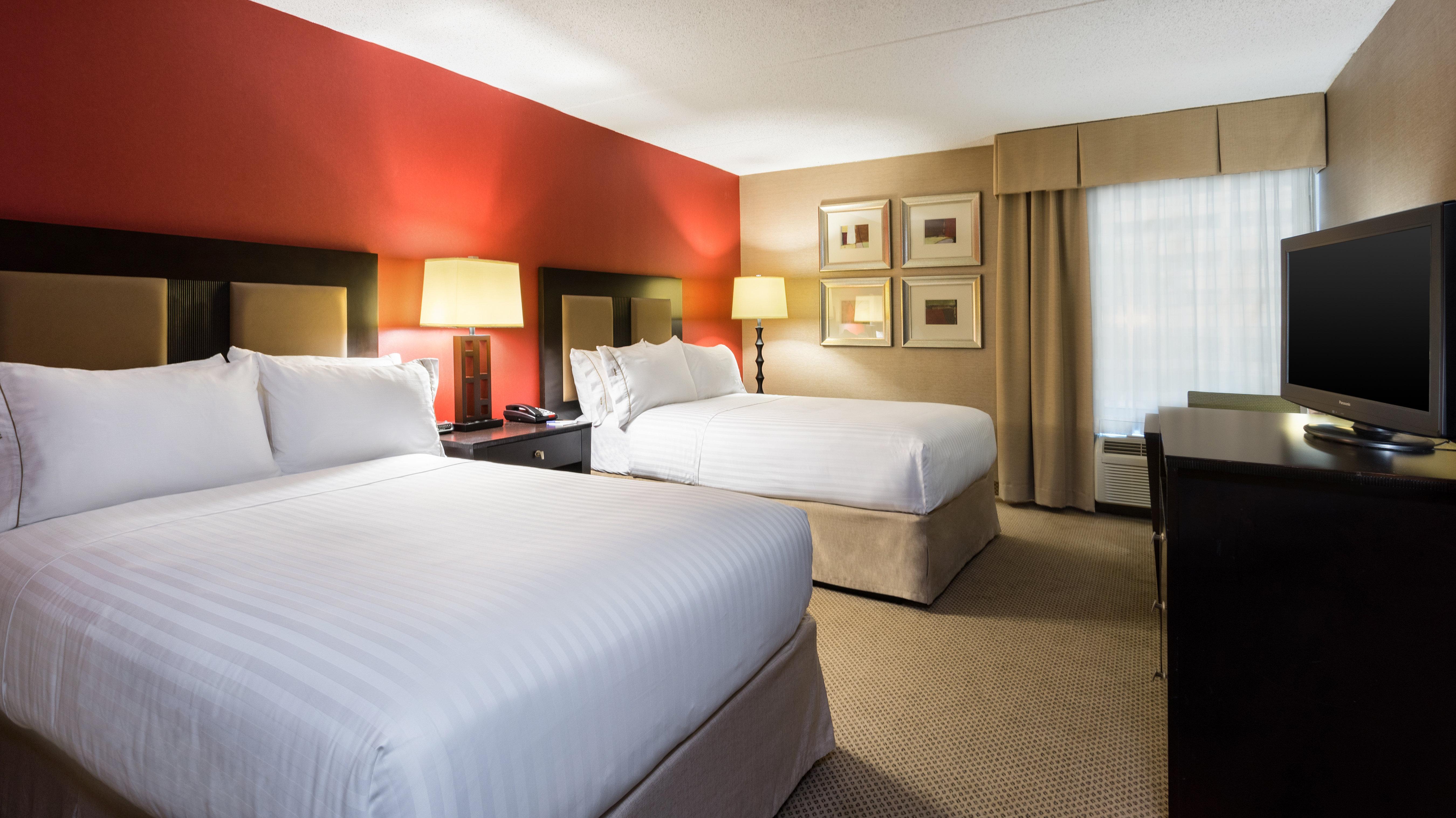 Holiday Inn Express Charleston-Civic Center By Ihg Exterior photo