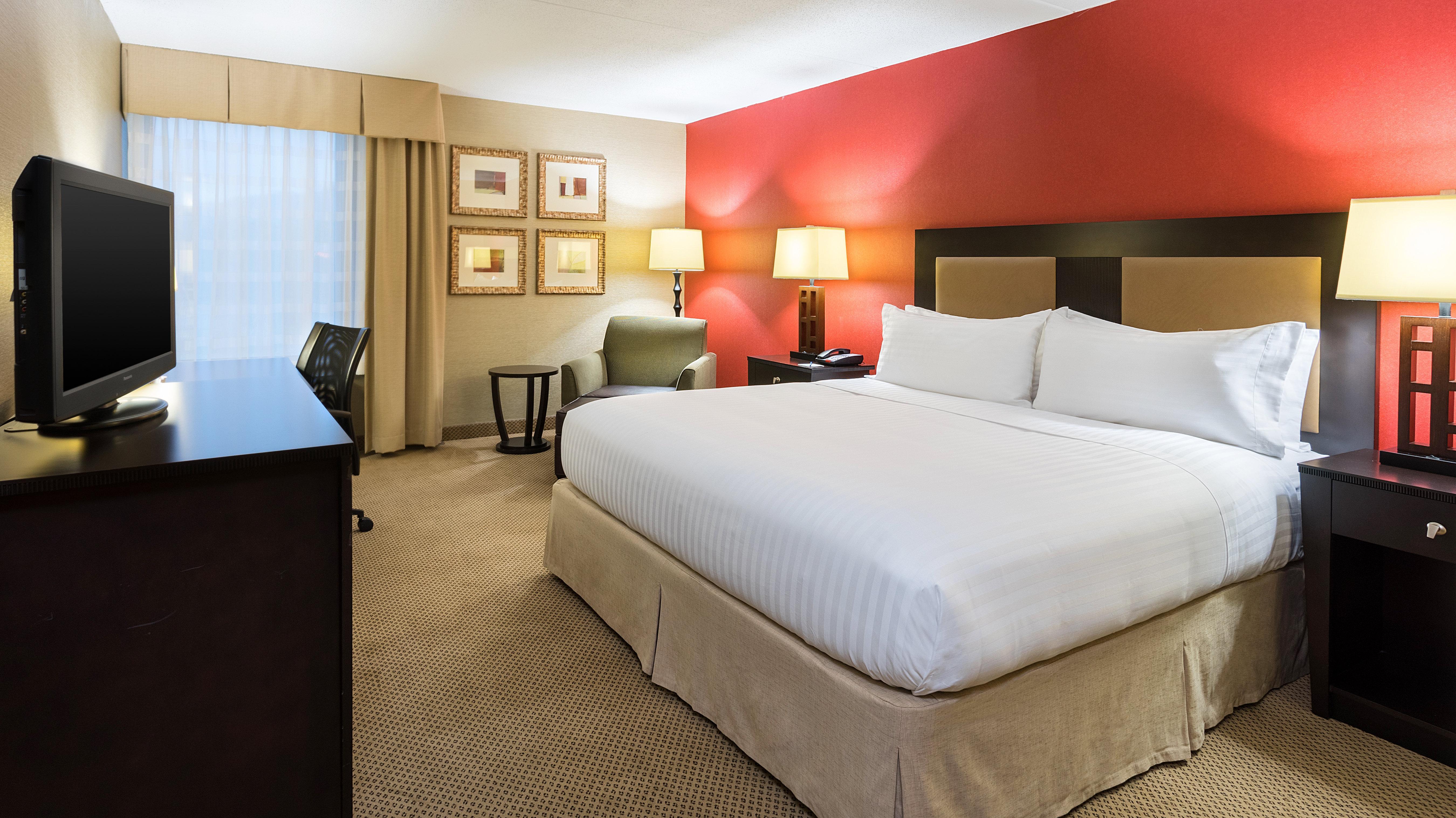 Holiday Inn Express Charleston-Civic Center By Ihg Exterior photo